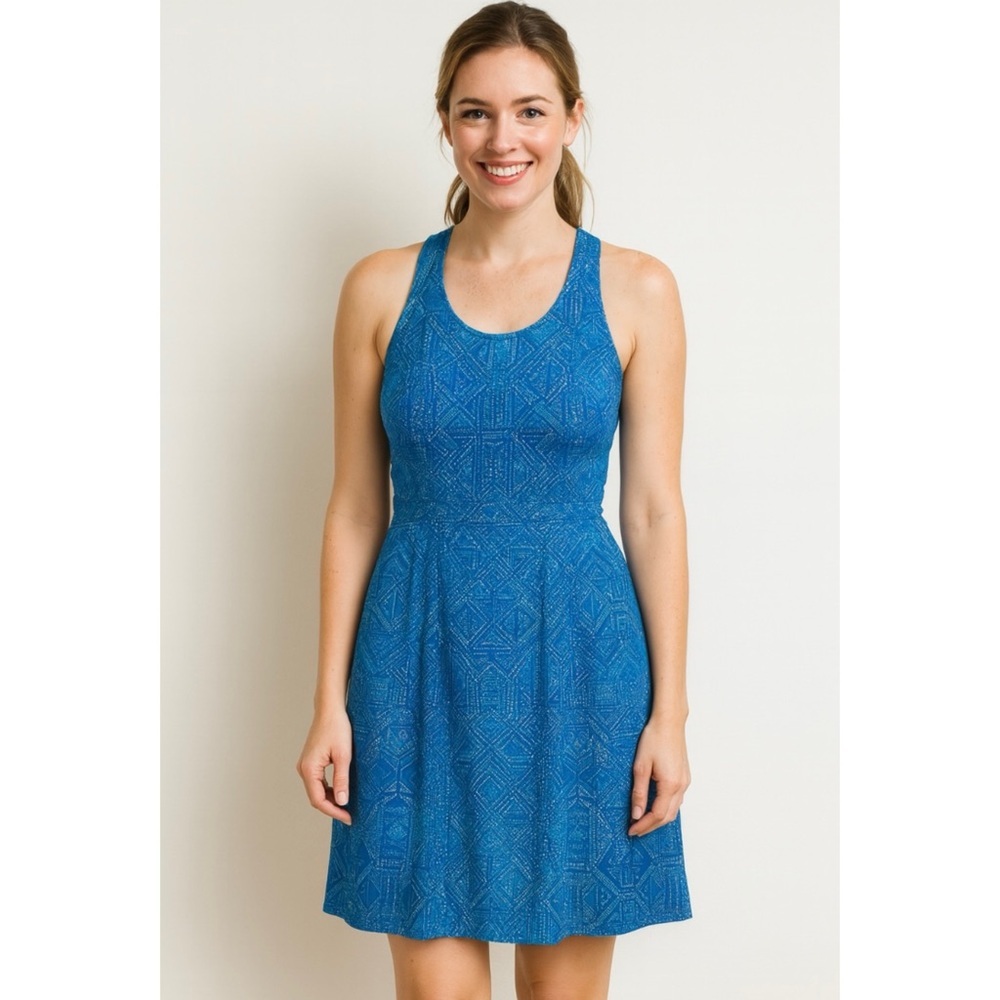 TITLE NINE | Blue Dot‎ Geometric Print Nimblene Trouble Racerback Dress Sz. 2